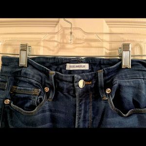 GOOD AMERICAN SKINNY JEANS SIZE 27